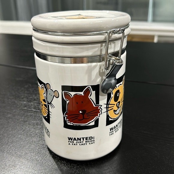 Other - Mug Shots Cat Riviera Van Beers Signature Stoneware Treat Jar